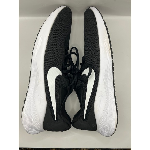 Nike Revolution 6 Men's Running Shoes Sz 11.5 Black White Comfort FB2207-001 - Picture 4 of 9
